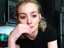 Amateur Blonde Chick Solo Webcam