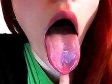Amateur Gorgeous Redhead Solo Webcam