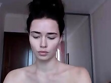 Amateur Babe Brunette Solo Webcam