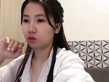Amateur Asian Chick Solo Webcam